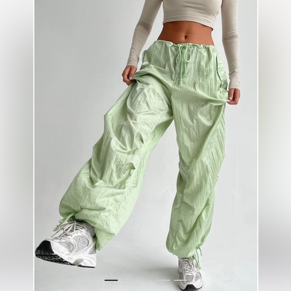 Motel Rocks Pants - motel rocks Chute Trouser In Parachute Sage.